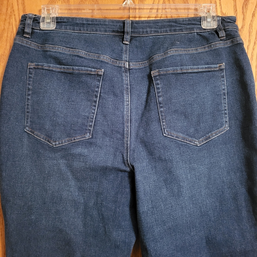 Style & Co Jean Curvy Capri Size 14 - Picture 6 of 9